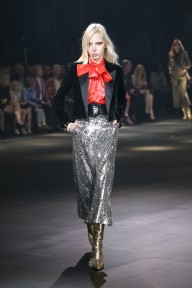 Look 3