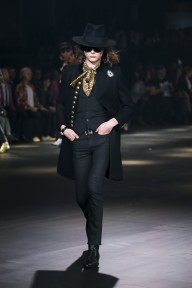 Look 30
