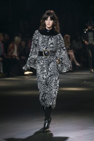 Look 49