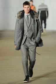 Look 16