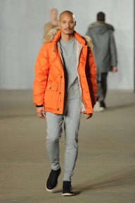 Look 18