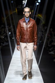 Look 16