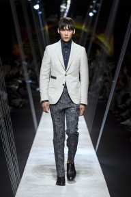 Look 17