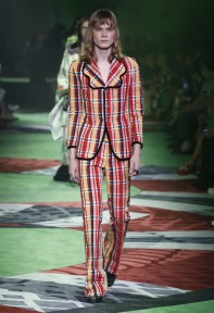 Look 16