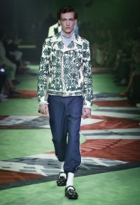 Look 18