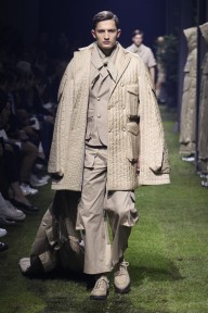 Look 10