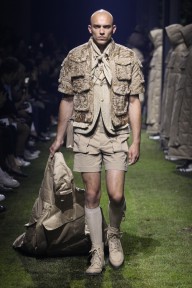 Look 12