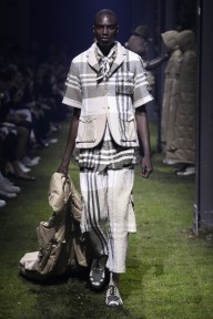 Look 18