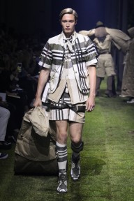 Look 19