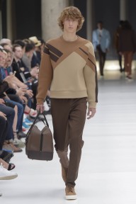 Look 11