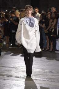 Look 10