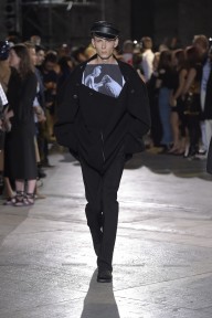 Look 19