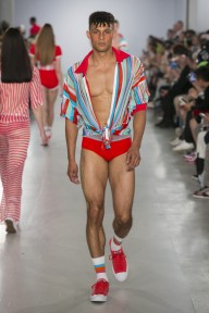 Look 16