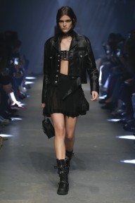 Look 3