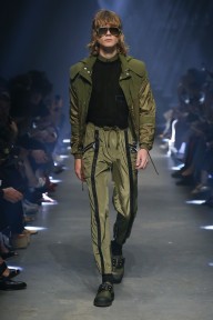 Look 15