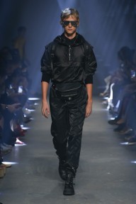 Look 25