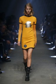 Look 27
