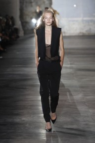 Look 19