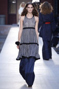 Look 10