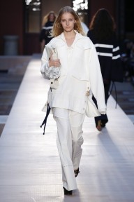 Look 15