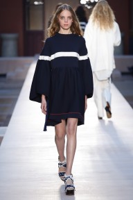 Look 16