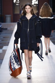 Look 17