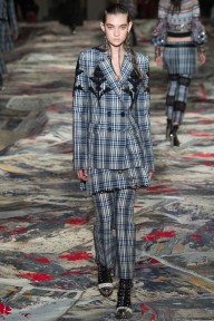 Look 12