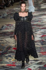 Look 14