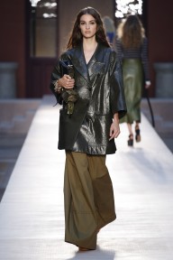 Look 29