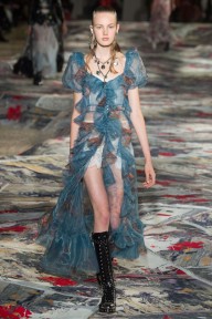 Look 25