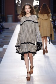 Look 34