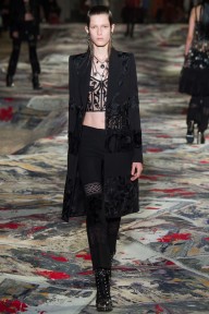 Look 29