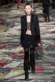 Look 30