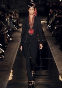 Look 18