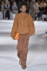 Look 10