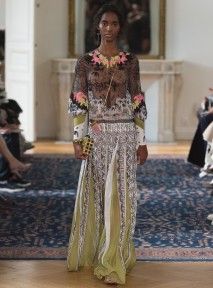 Look 15