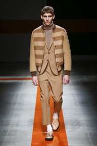 Look 30