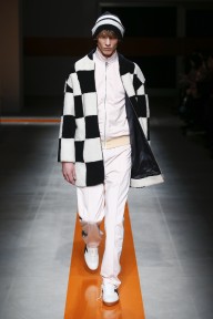 Look 43
