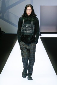 Look 15