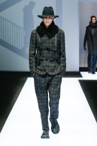 Look 16