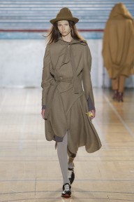 Look 15