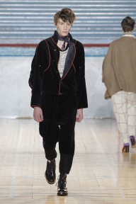 Look 32