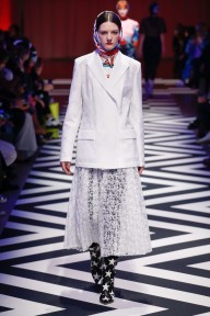 Look 5