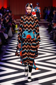Look 16