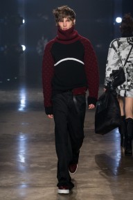 Look 32