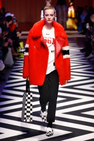 Look 32