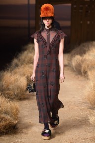 Look 13