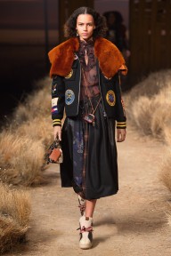 Look 15