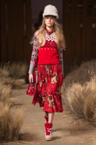 Look 25