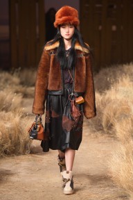 Look 43